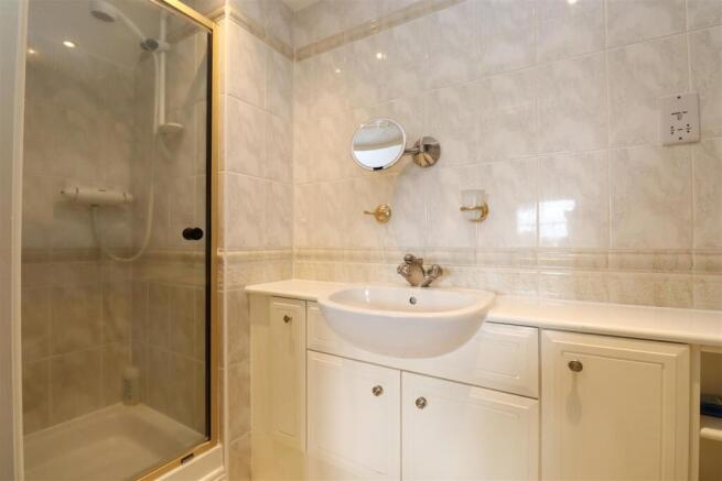 En Suite Shower Room