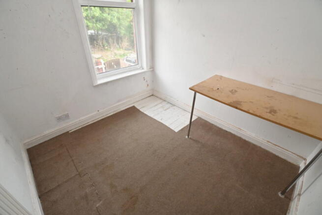 3 bed Terraced for sale Image 8