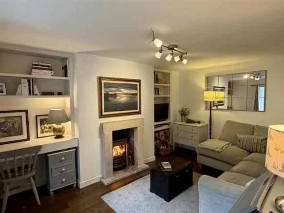 Sitting room.JPEG