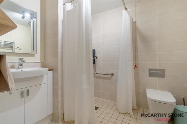 1 bed Apartment for sale Image 12