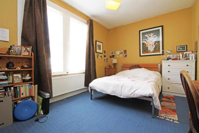 57 Kenlor Road bedroom 2.jpg