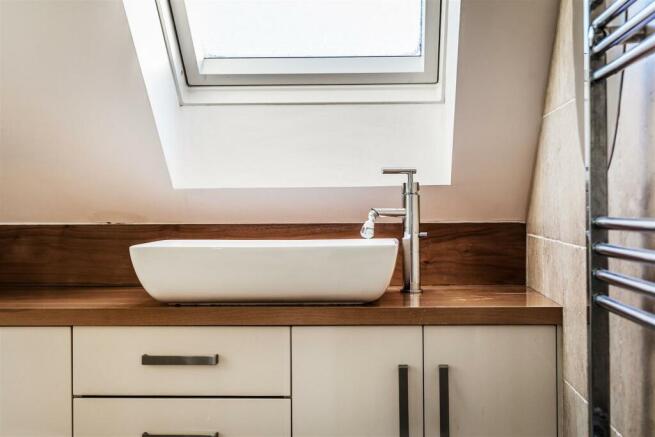 house. Partnership Shere