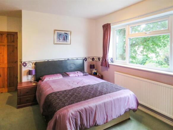 Master Bedroom.JPG