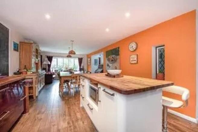 The Street, Ashtead, KT21 photo 4