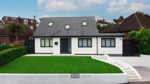 43, Marjorams Avenue, Loughton IG10 1PU