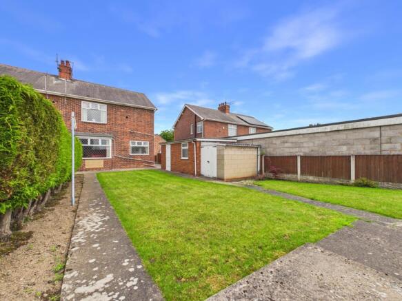 2- Rob Hammond EweMove Pontefract