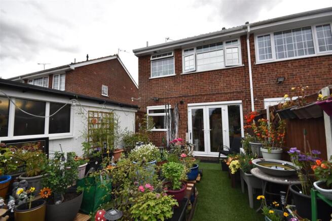 3 bed Semi-Detached for sale Image 11