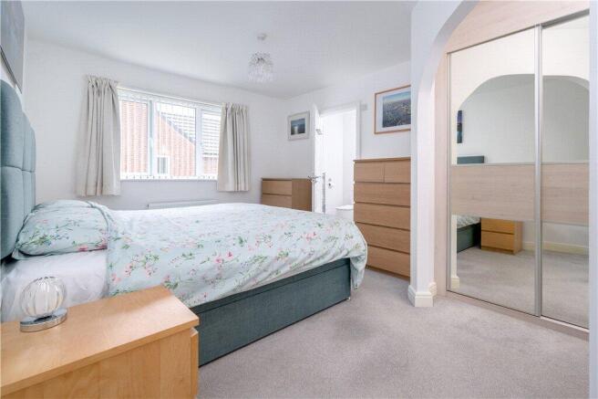 4 bed Detached for sale Image 6