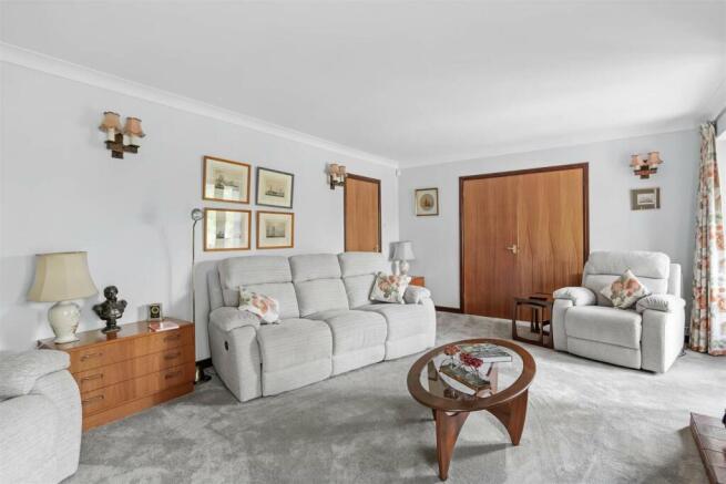 4 Manor Court - Living room (brochure).jpg