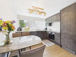 15, Marcourt Lawns, Hillcrest Road, London W5 1HN