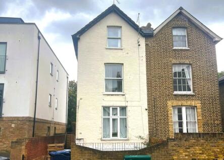 Gunnersbury Lane, London, W3
