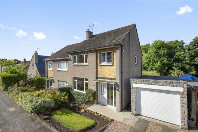 28 Linburn Grove2.jpg