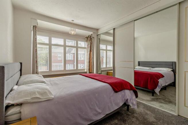 3 bed Semi-Detached for sale Image 8