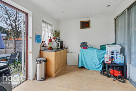 Cowland Avenue, ENFIELD