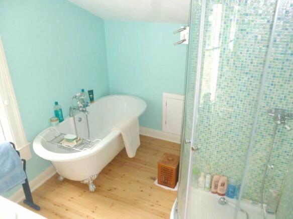 Photo 8