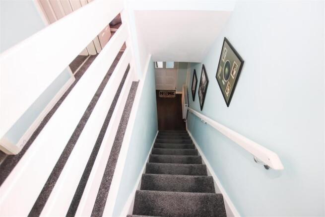 FIRST FLOOR LANDING