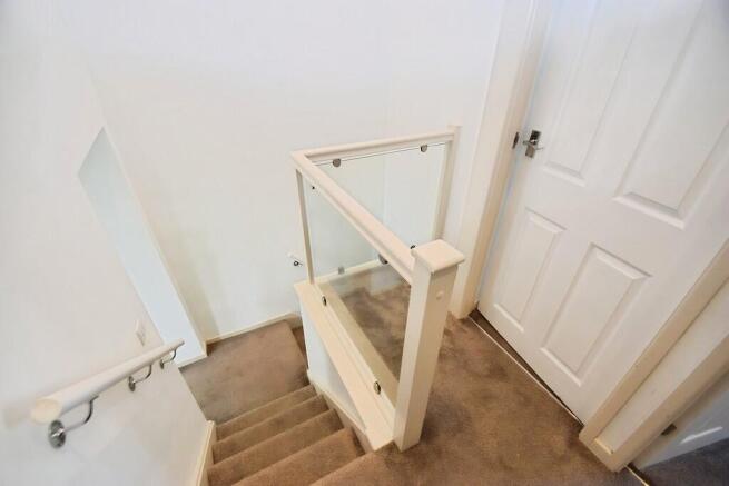 3 bed Terraced for sale Image 10