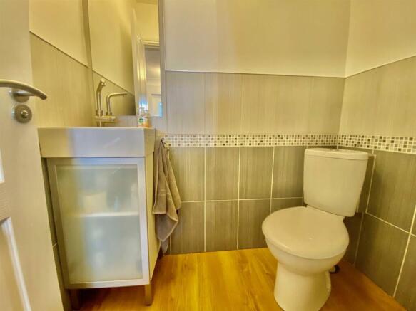 CLOAKROOM WC