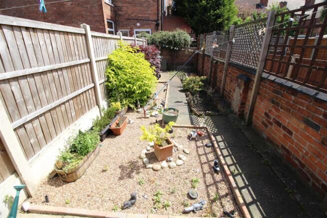 rear garden.JPG