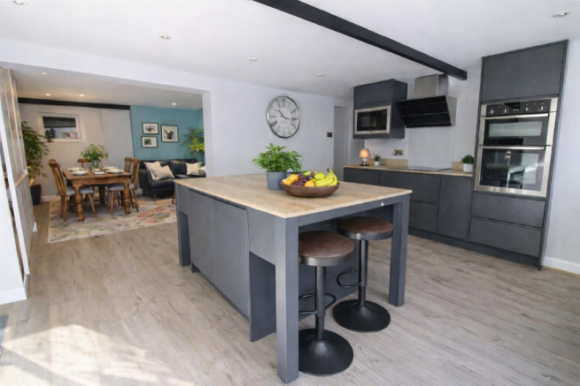 Kitchen 1.png