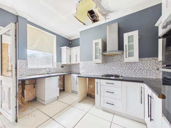 2 bed Terraced for sale Image 6