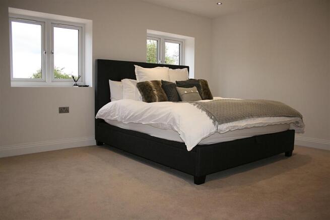 bedroom1.JPG