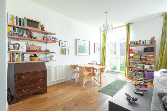 5 bed Terraced for sale Image 4