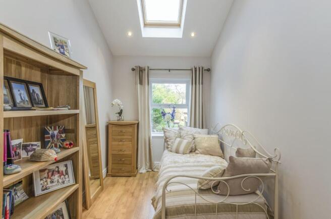 Bedroom/Reception Th