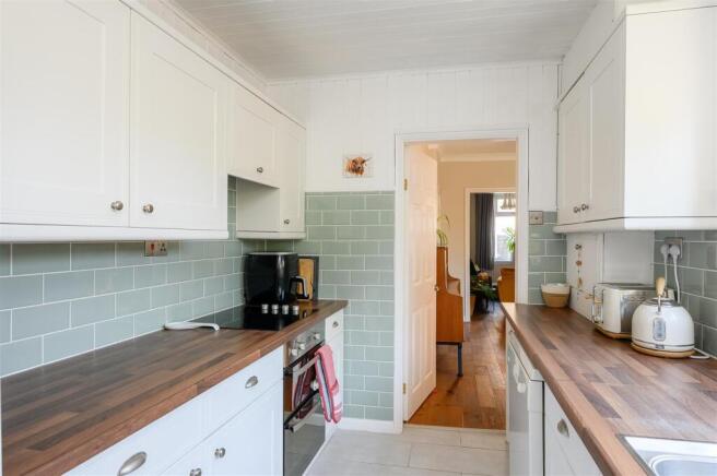 3 bed Terraced for sale Image 5