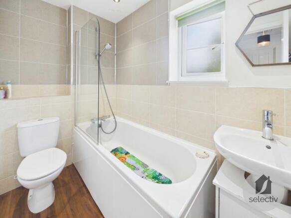 3 bed Semi-Detached for sale Image 12