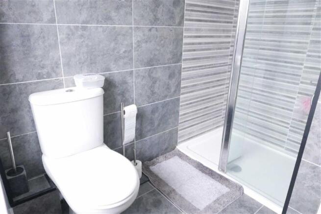 BATH/SHOWER ROOM