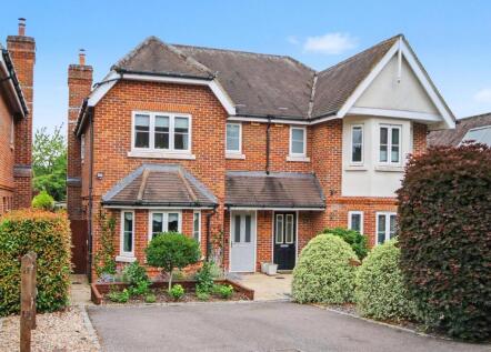 Lyngarth Close, Great Bookham, KT23