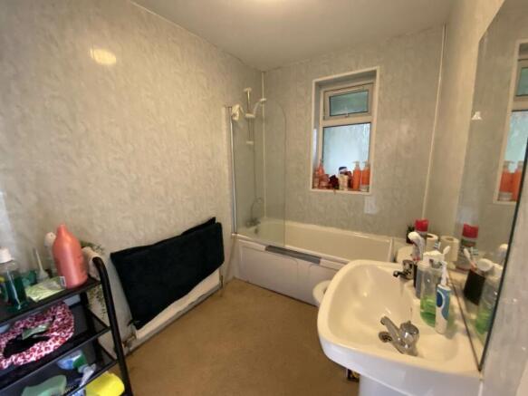 Ground Floor Bathroo