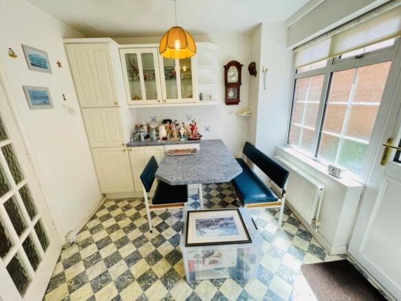 Kitchen/Breakfast Room