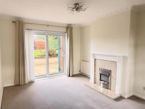 Cartwright Drive, Oadby photo 2