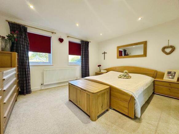 Collingwood Rise, Camberley, Surrey, GU15 photo 4