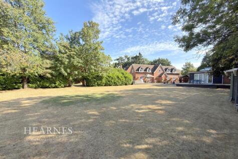 Holdenhurst Village, Bournemouth, BH8