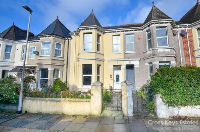 4-bed house on Gifford Terrace Road, Peverell, £270,000