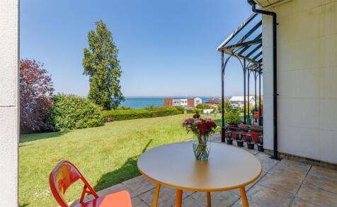 GROUND FLOOR APARTMENT WITH FANTASTIC SEA VIEWS - Queens Road, Cowes