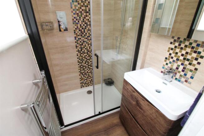 En Suite Shower