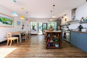 107, Harlesden Gardens, London NW10 4HB