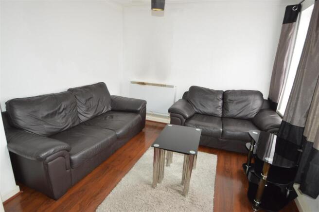 1 Mytton Lounge.JPG