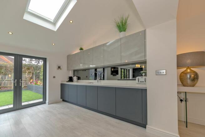 Kitchen/Breakfast Room