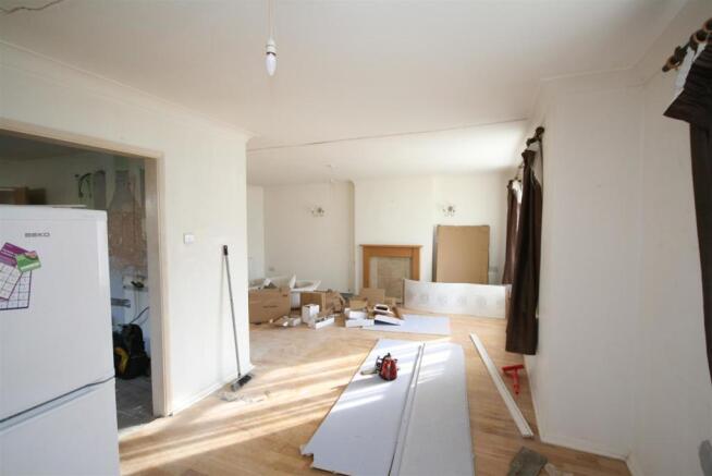 Lounge/dining room