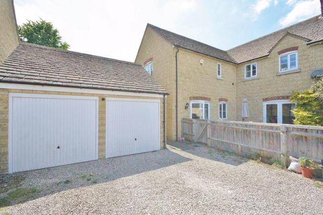 Double Garage ...