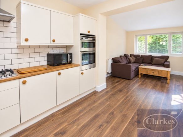 03_kitchen_living_alt