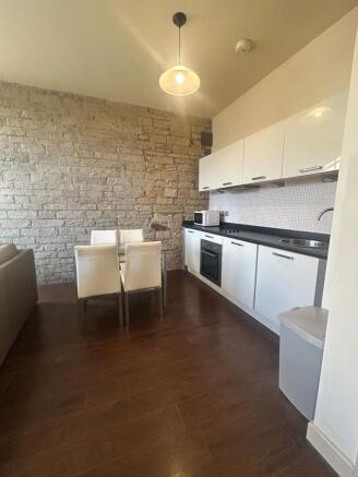 1 bed Apartment to rent Image 7