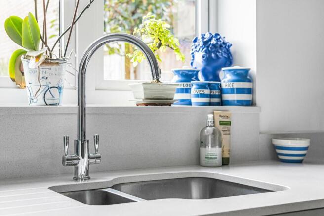 Kitchen sink