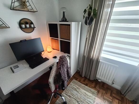 Photo 10