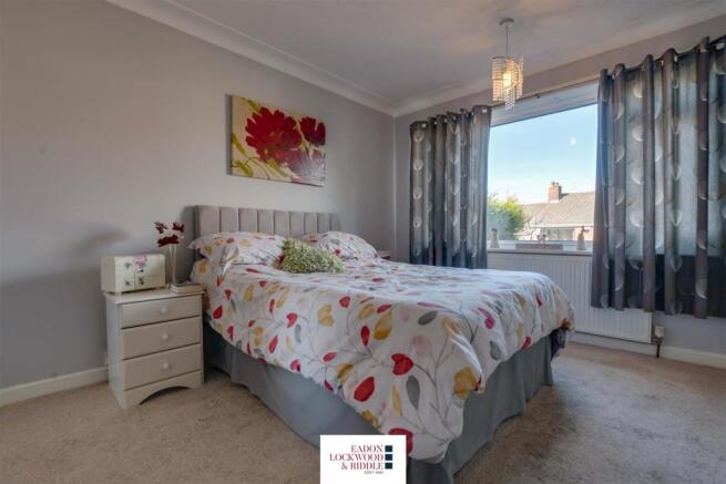 Bedroom 1-1.jpg